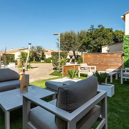 Goldenwood - 4 Personnes - Village Naturiste * 아그